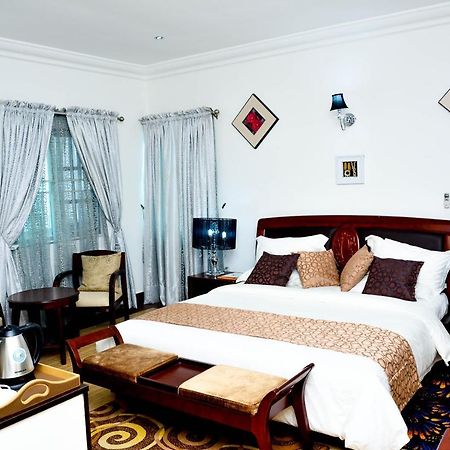Crystal House International Hotel Ilorin Bagian luar foto
