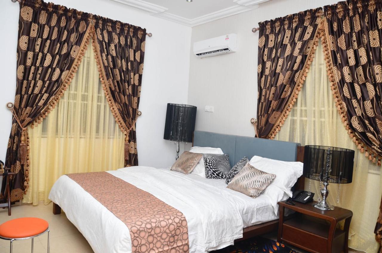 Crystal House International Hotel Ilorin Bagian luar foto