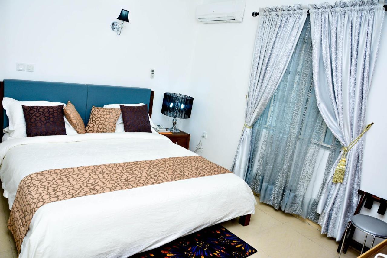 Crystal House International Hotel Ilorin Bagian luar foto