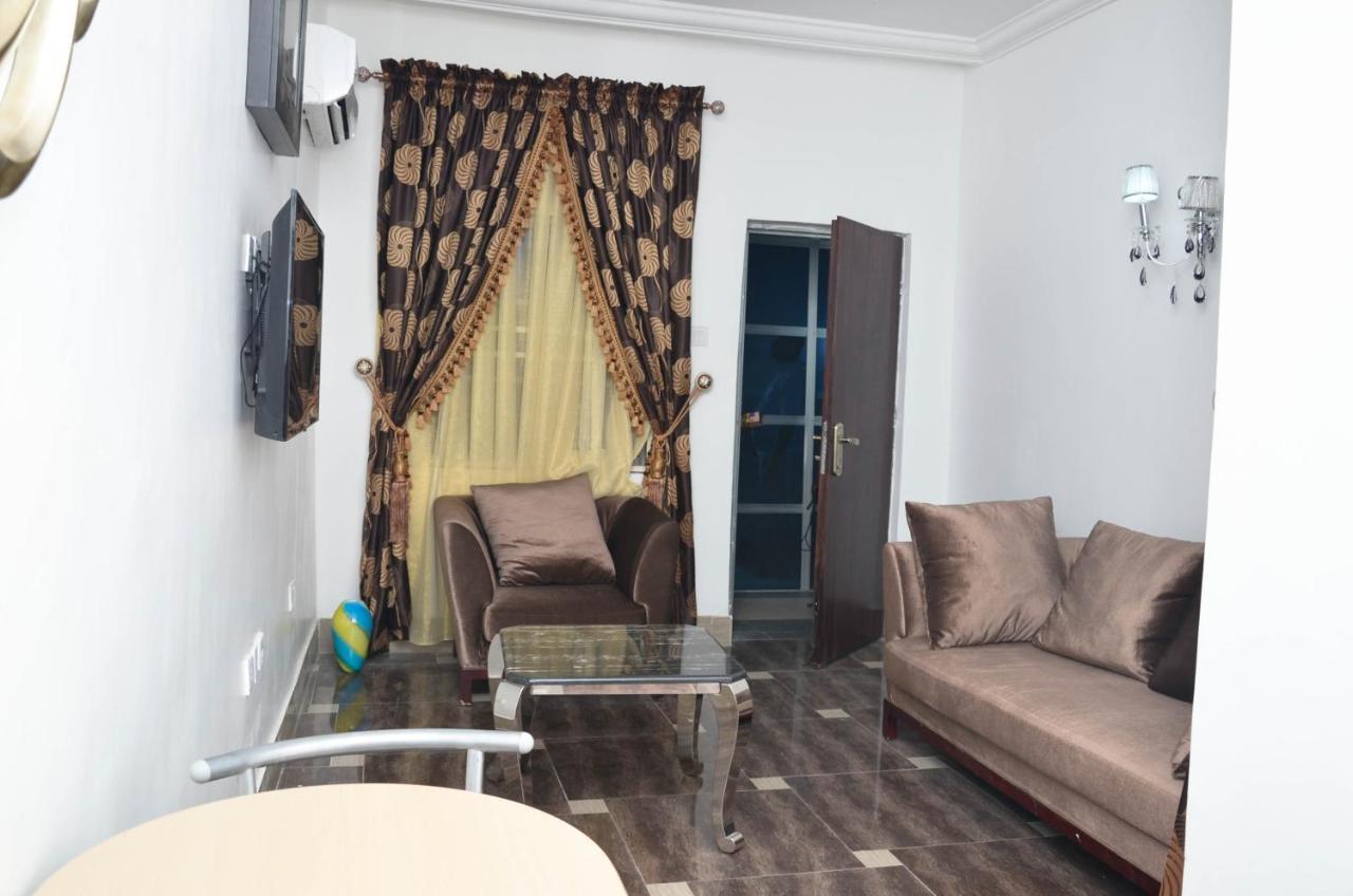 Crystal House International Hotel Ilorin Bagian luar foto