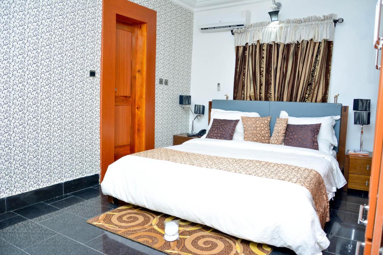 Crystal House International Hotel Ilorin Bagian luar foto