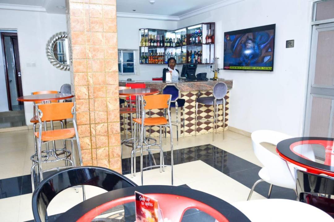 Crystal House International Hotel Ilorin Bagian luar foto
