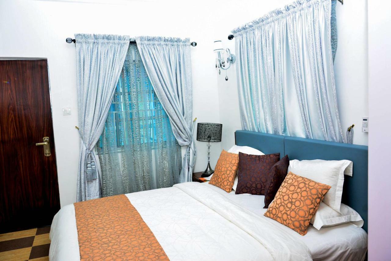Crystal House International Hotel Ilorin Bagian luar foto