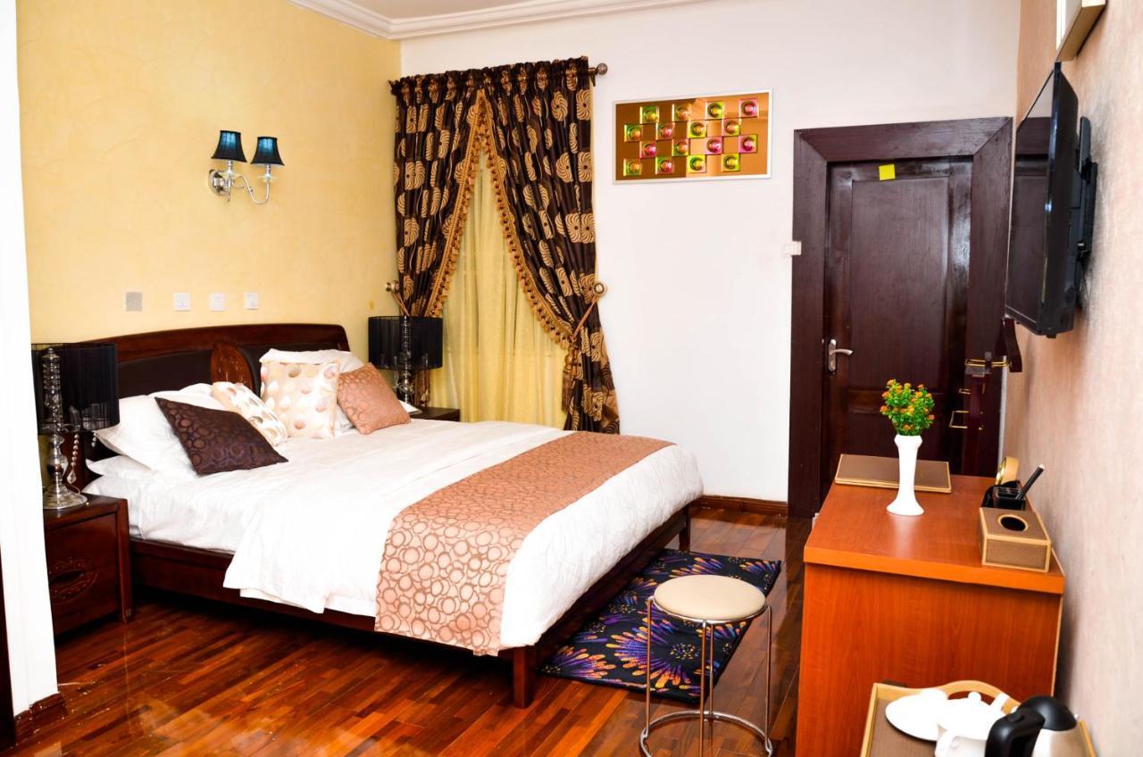 Crystal House International Hotel Ilorin Bagian luar foto