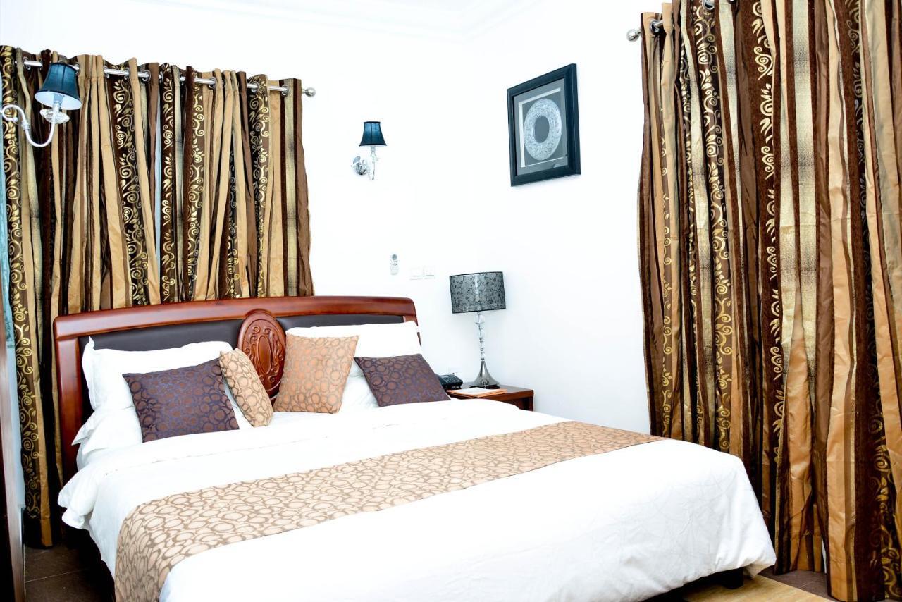 Crystal House International Hotel Ilorin Bagian luar foto