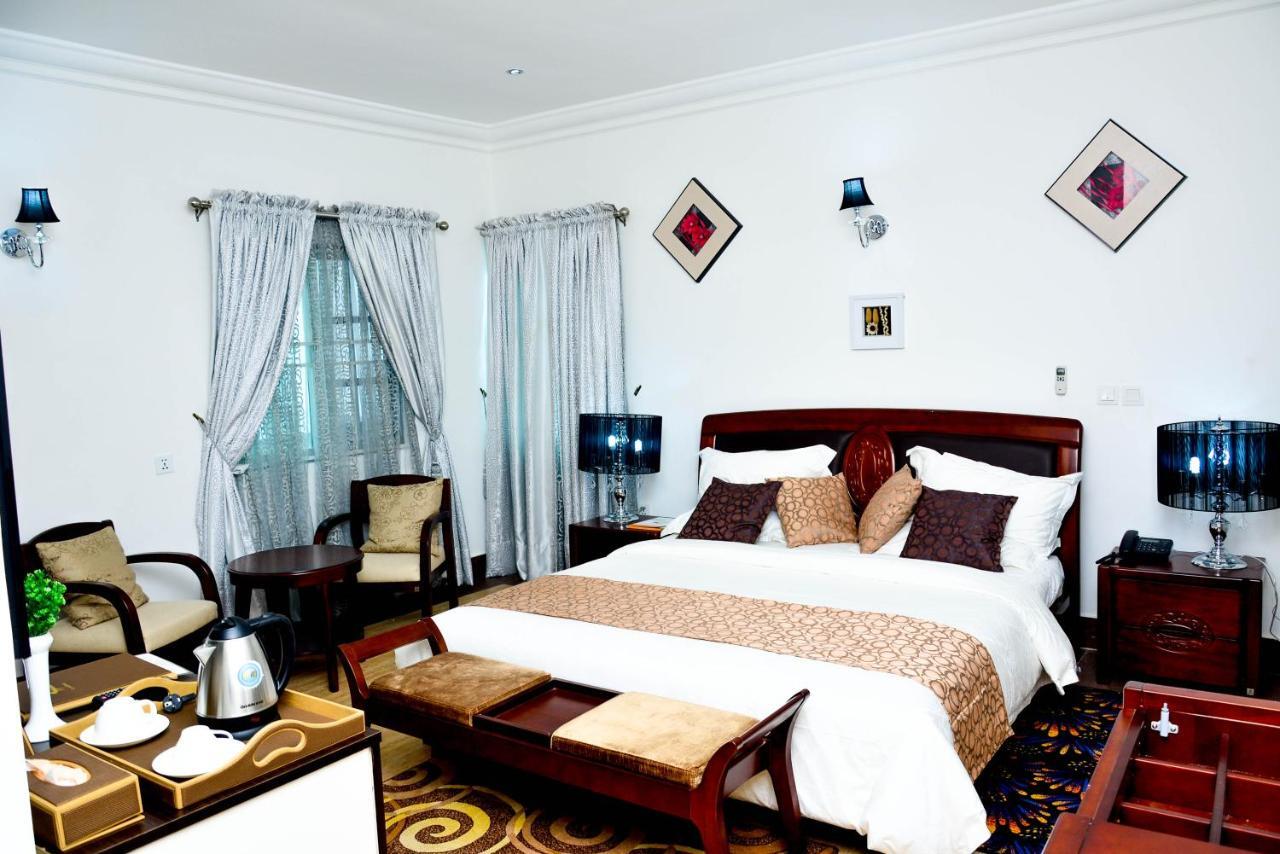 Crystal House International Hotel Ilorin Bagian luar foto